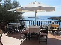 Oasis Hotel